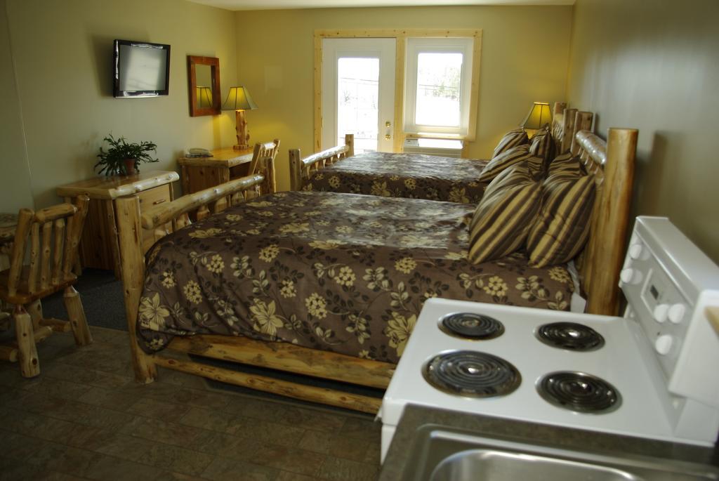 Lake-vu Motel 2*